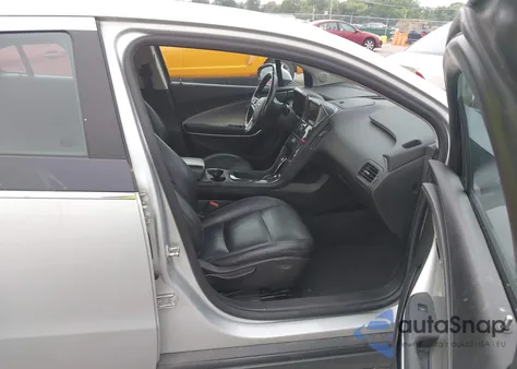 2013 Chevrolet Volt from USA, damaged, VIN 1G1RB6E45DU125843
